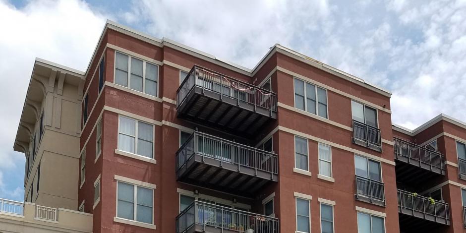 Multifamily Apartment Building Multifamily Apartment Building