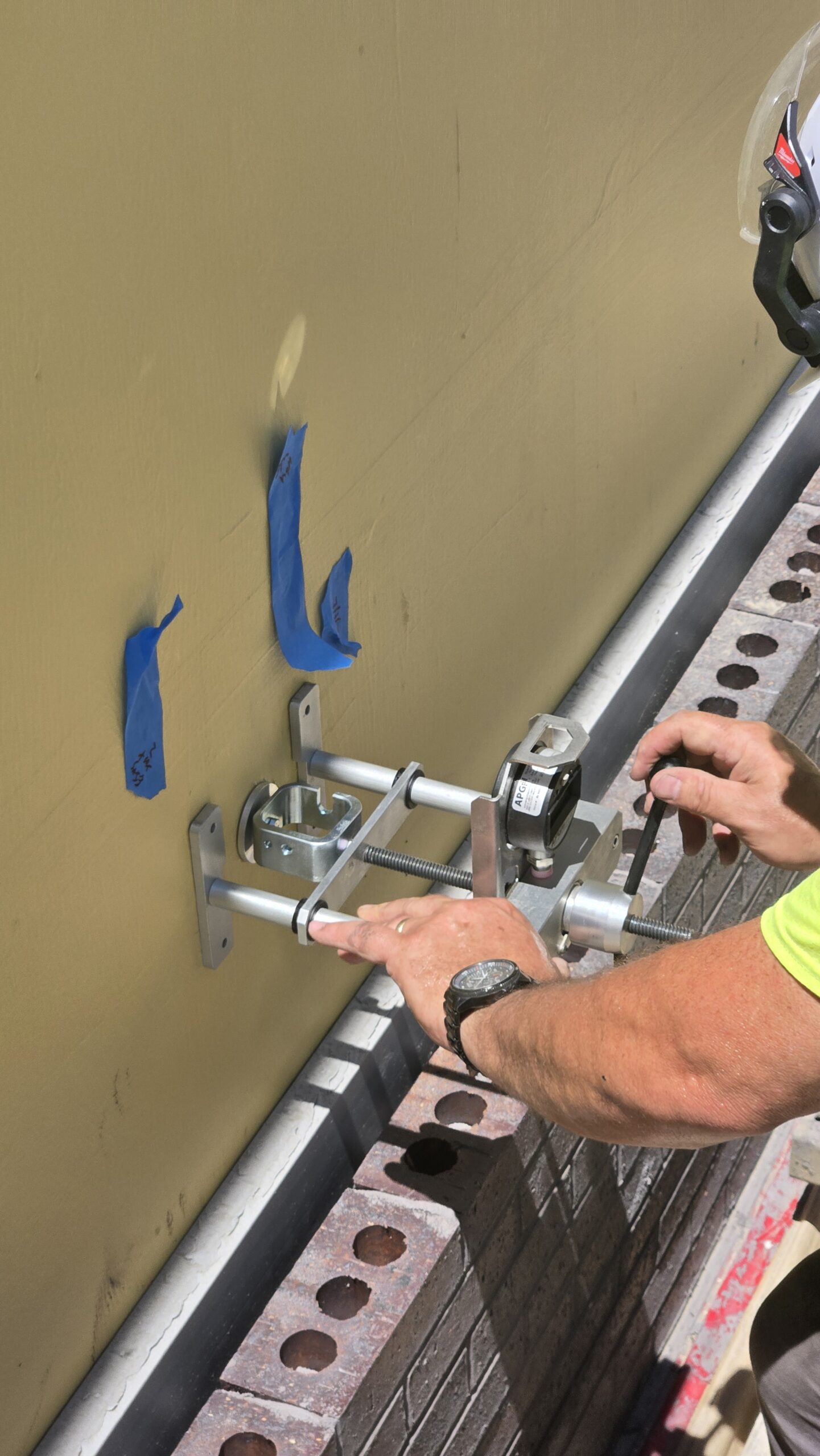 Static testing of a wall assembly.
